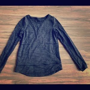 LULULEMON 6 long sleeve sweatshirt great condition